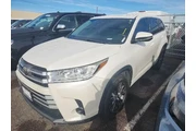 $19781 : Toyota Highlander 2018 LE 4d thumbnail