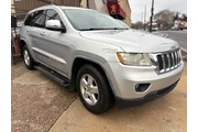 $9995 : 2011 Grand Cherokee thumbnail