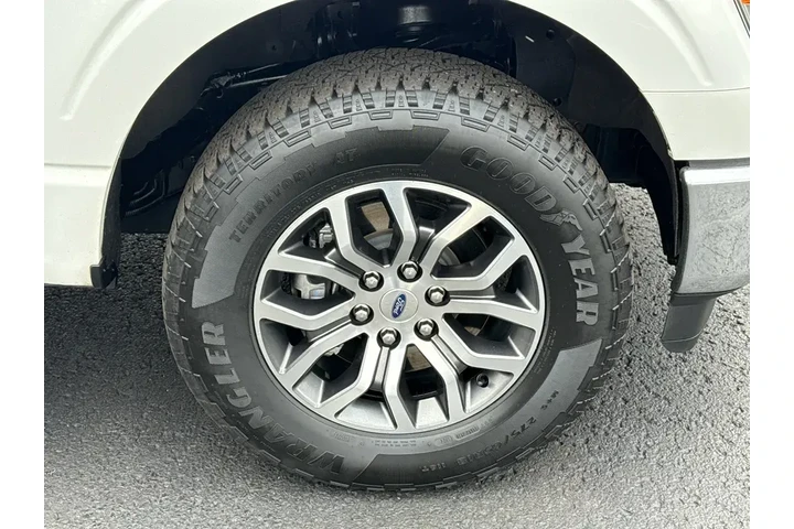 $39752 : Ford F-150 2022 4x4 Lariat 4 image 9