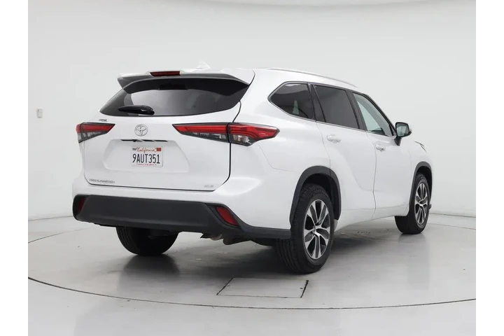 $31998 : Toyota Highlander 2022 XLE 4 image 8