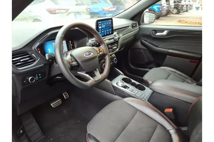 $24145 : Ford Escape 2023 ST-Line 4dr image 9
