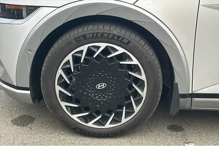 $34990 : Hyundai IONIQ 5 2024 AWD Lim image 7