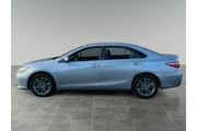 $14198 : Toyota Camry 2016 thumbnail