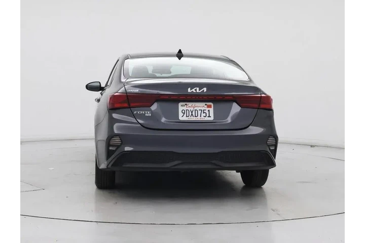 $16998 : Kia Forte 2023 LX 4dr Sedan image 6