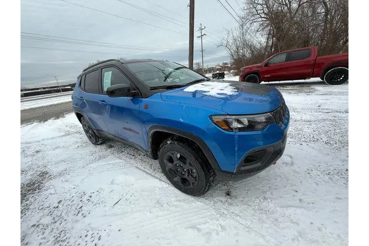 $24789 : Jeep Compass 2023 4x4 Trailh image 6