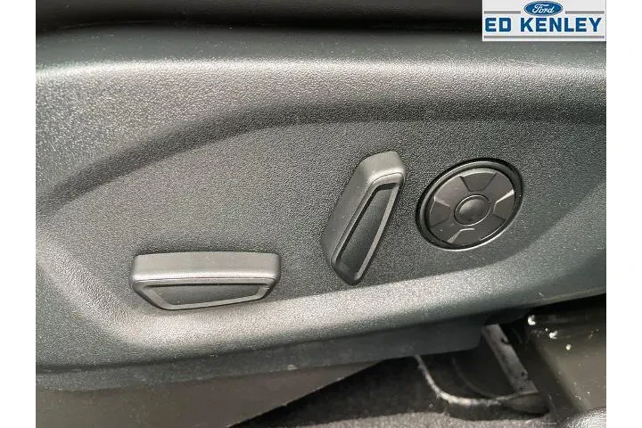 $31995 : Ford Explorer 2022 AWD XLT 4 image 4