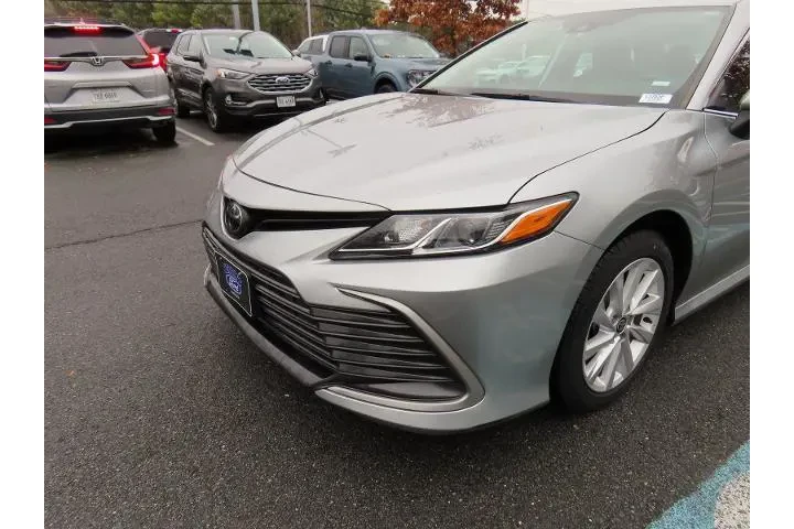 $20900 : Toyota Camry 2023 LE 4dr Sed image 8
