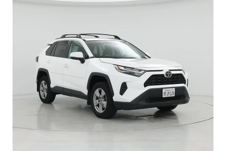 $27998 : Toyota RAV4 2023 XLE 4dr SUV image 1