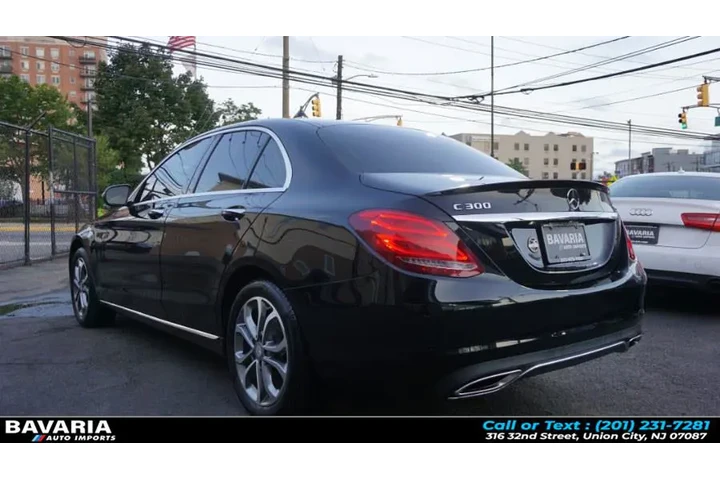 $13495 : 2017 C-Class C 300 4MATIC Sed image 5