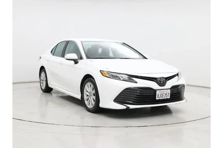 $19998 : Toyota Camry 2019 LE 4dr Sed image 1