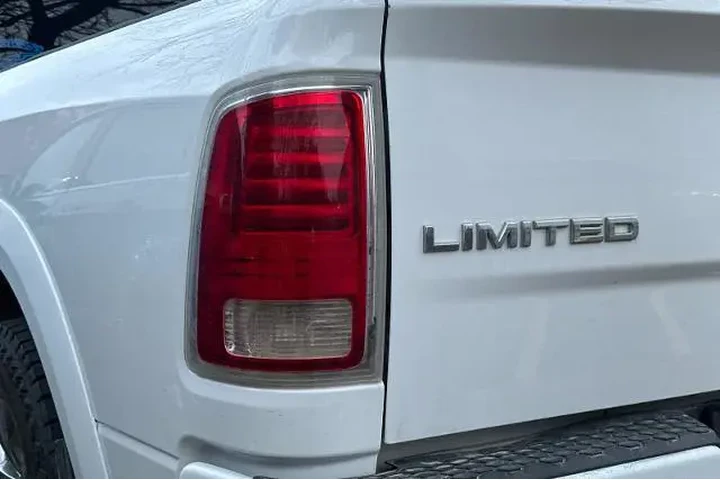 $21995 : Ram 1500 2014 4x4 Laramie Li image 7