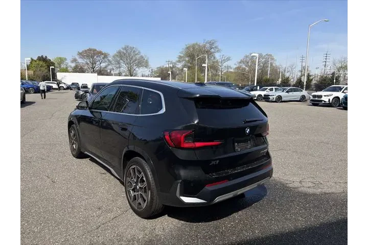 $33943 : BMW X1 2023 AWD xDrive28i 4d image 9
