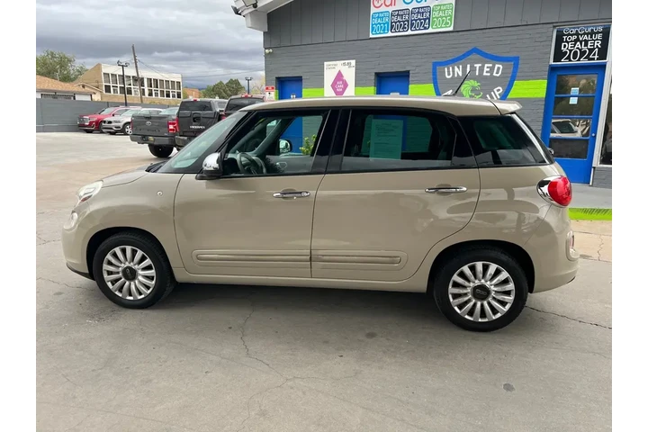 2015 500L Lounge image 8