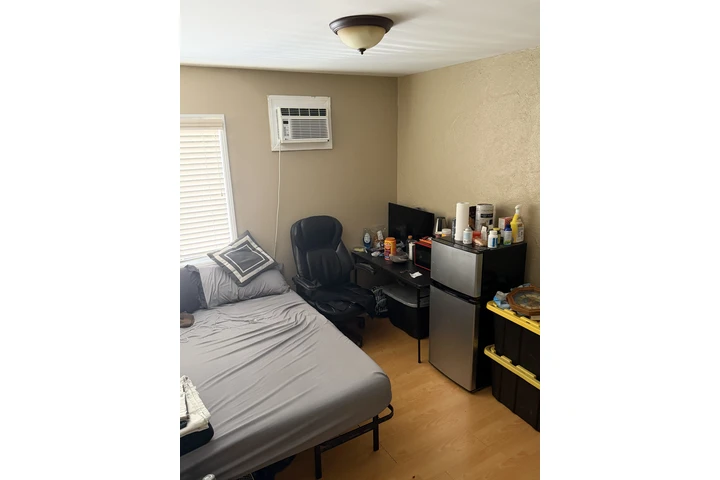 $850 : Cuarto image 4