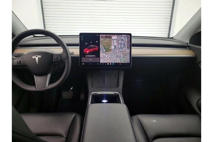 $29998 : Tesla Model Y 2021 AWD Long image 9