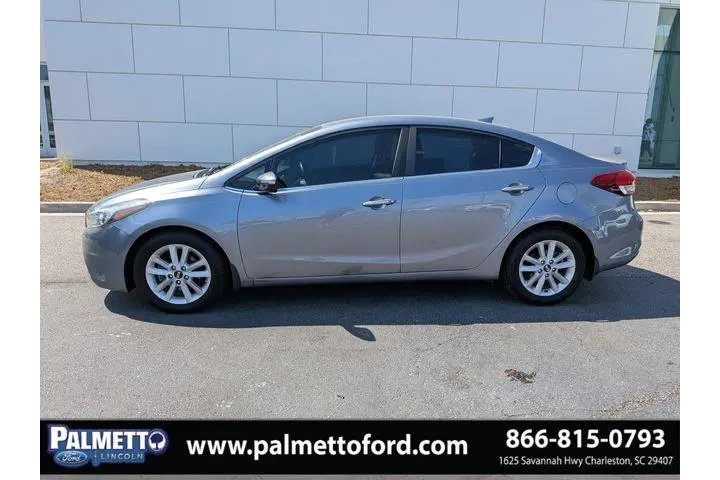 $10997 : Kia Forte 2017 S 4dr Sedan image 6