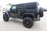 $24225 : Jeep Wrangler JK Unlimited 2 thumbnail