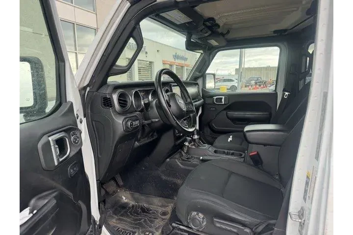 $31999 : Jeep Gladiator 2022 4x4 Alti image 5