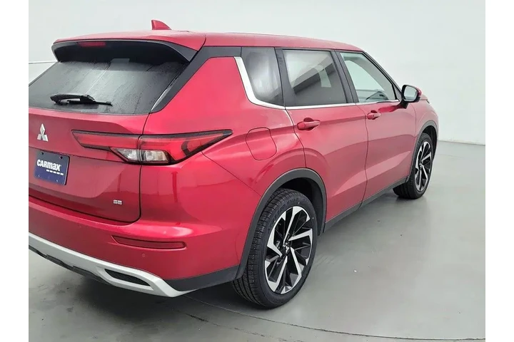 $23998 : Mitsubishi Outlander 2024 SE image 5