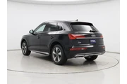 $32998 : Audi Q5 2023 AWD quattro Pre thumbnail