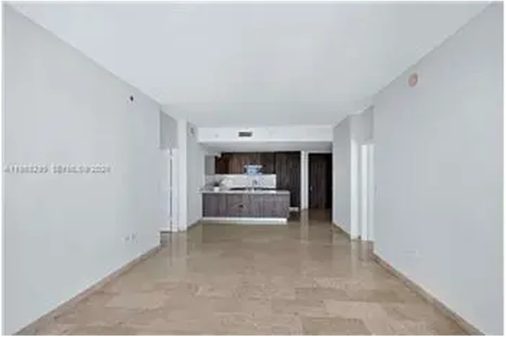 $6100 : Rental property with 2 bedro image 2