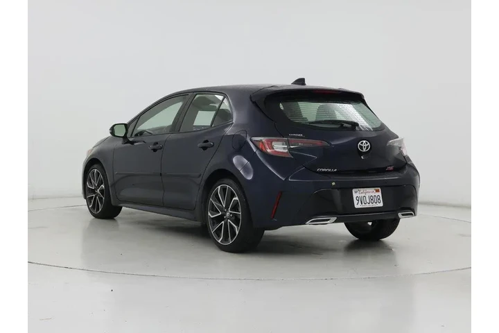$23998 : Toyota Corolla Hatchback 202 image 2