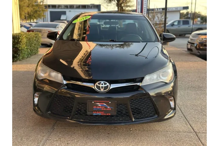 $16499 : 2016 Camry SE image 5