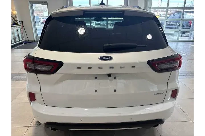 $28398 : Ford Escape 2023 AWD ST-Line image 4