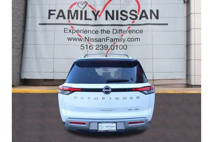 $37209 : Nissan Pathfinder 2024 AWD S image 5