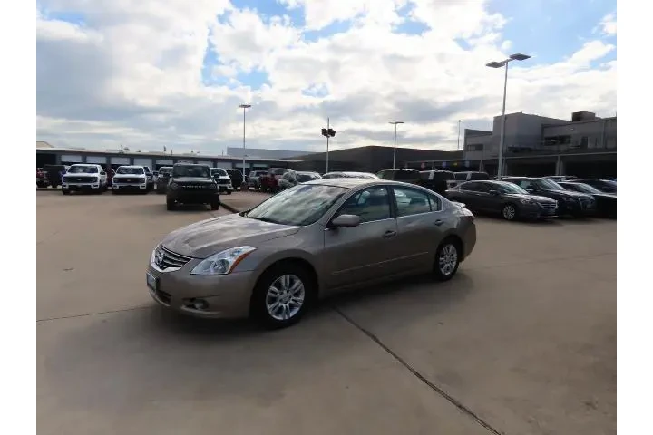 $7999 : Nissan Altima 2012 2.5 S 4dr image 2