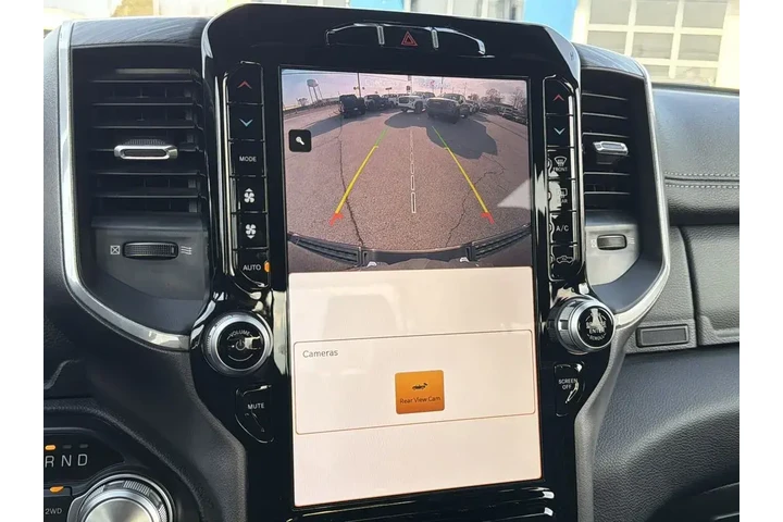 $31987 : Ram 1500 2023 4x4 Laramie 4d image 8