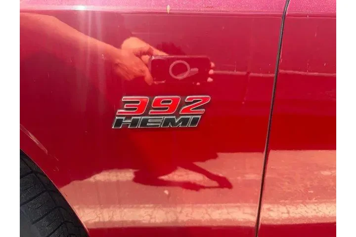 $29998 : Dodge Challenger 2015 SRT 39 image 7