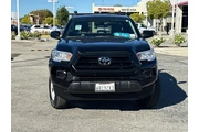 $27980 : Toyota Tacoma 2023 4x2 SR 4d thumbnail