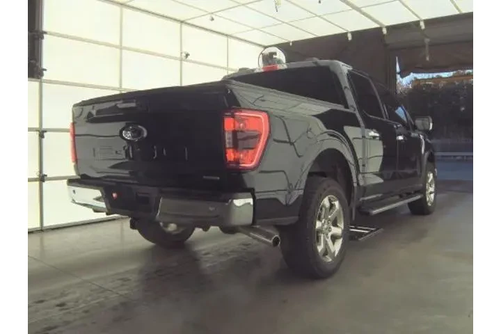 $32260 : Ford F-150 2022 4x4 XLT 4dr image 2