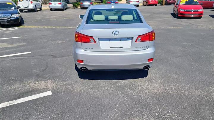 $12999 : 2009 LEXUS IS image 7