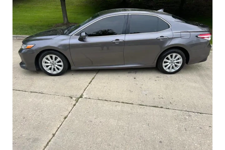 $14997 : 2020 Camry LE image 9