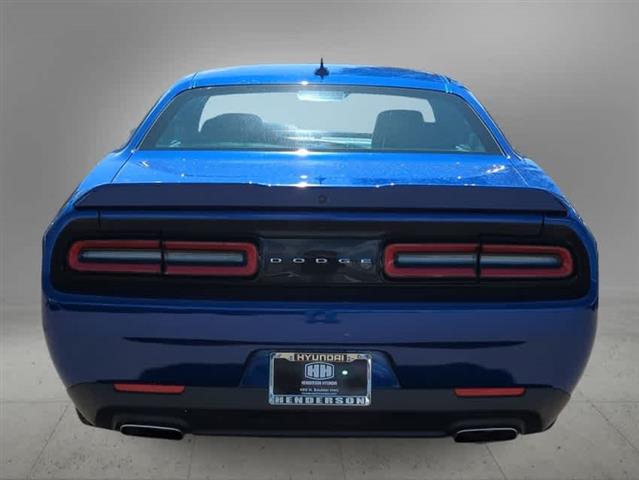 $24990 : Pre-Owned 2022 Dodge Challeng image 4