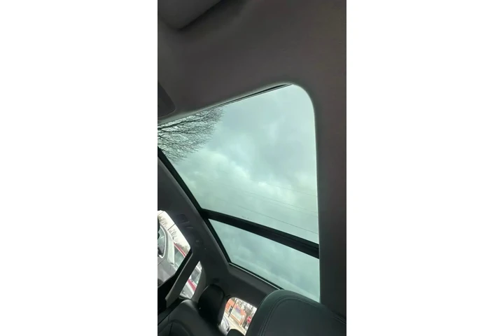 $16995 : 2018 Q5 image 3