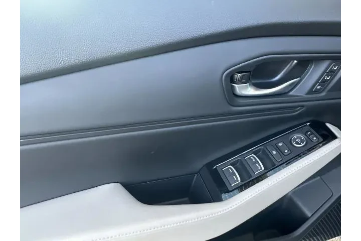 $32990 : Honda Accord Hybrid 2024 Tou image 10