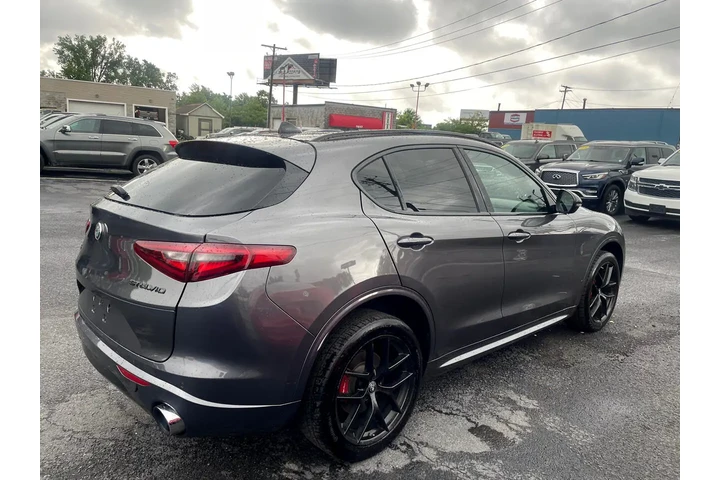 $20998 : 2021 Alfa Romeo Stelvio image 6