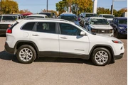2018 Cherokee Latitude Plus F thumbnail
