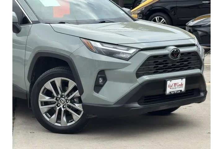 $26874 : Toyota RAV4 2023 XLE Premium image 2