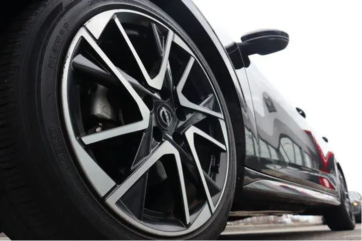 $19693 : Nissan Sentra 2024 SR 4dr Se image 10