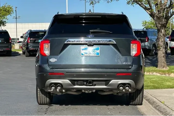 $31995 : Ford Explorer 2022 AWD King image 7