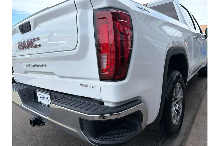 $44995 : 2025 GMC Sierra 1500 4WD Crew image 10