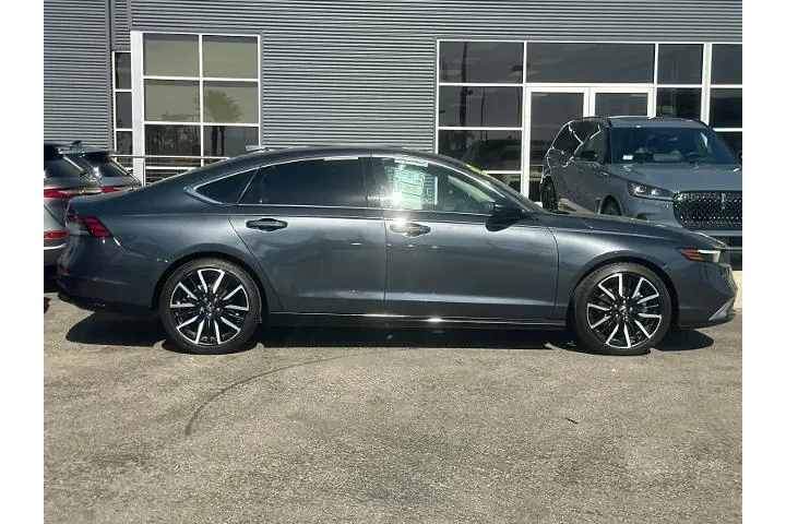 $32990 : Honda Accord Hybrid 2024 Tou image 2