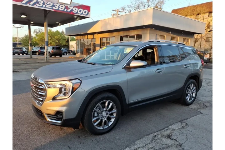 $27842 : GMC Terrain 2024 SLT 4dr SUV image 6