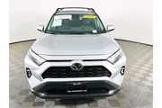 $39900 : Toyota RAV4 2025 AWD XLE Pre thumbnail