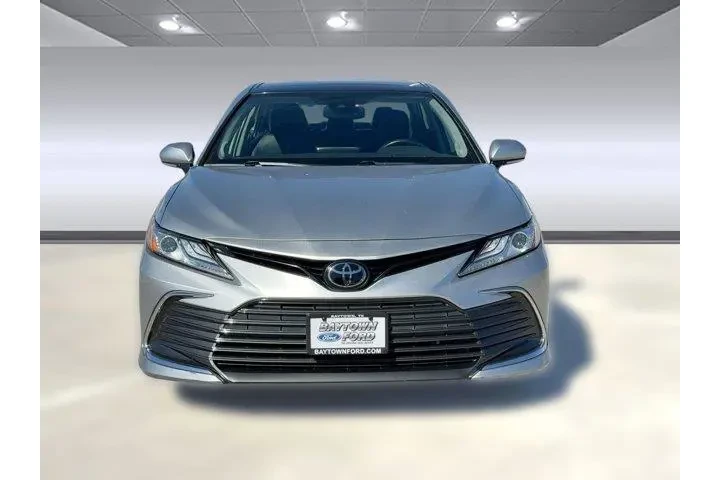 $29898 : Toyota Camry 2023 XLE V6 4dr image 6