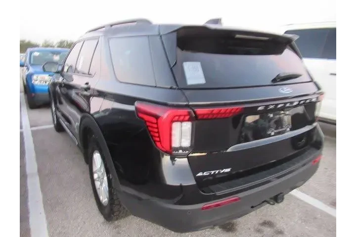 $39990 : Ford Explorer 2025 Active 4d image 4
